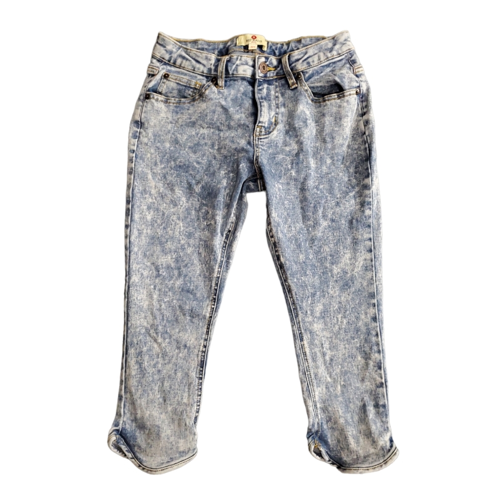 Red Jeans NYC Blue Acid Wash Denim Capris
